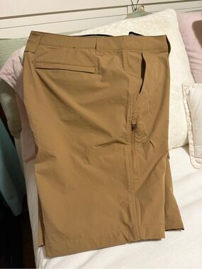 Orvis Mens Lightweight Tech Shorts size 40